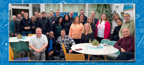 Team-DIANA_Gruppenbild_Weihnachten-2024