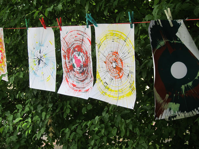 Familienbrunch im Sommer